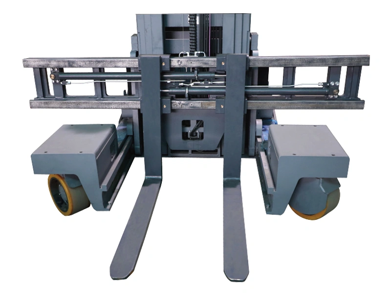 CQD20-DF yanal hareketli reach truck görünümü